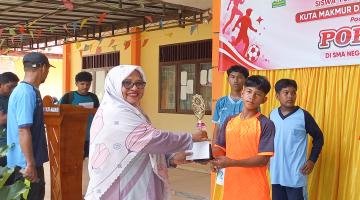 SMPN 3 Kuta Makmur Rebut Gelar Juara 1 Futsal PORSESI SMANSAKU Melalui Drama Penalti